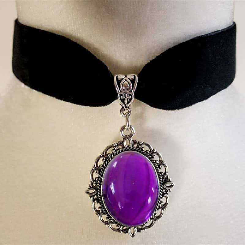 Women'S Victorian Accessories - Girocollo con goccia d'acqua Cammeo viola,