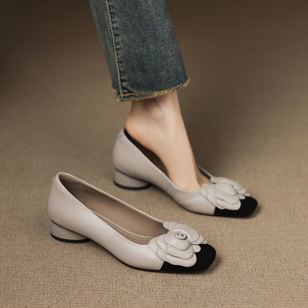 Scarpe singole con fiori alla  - Women'S Shoes And Accessories recensione e prezzo