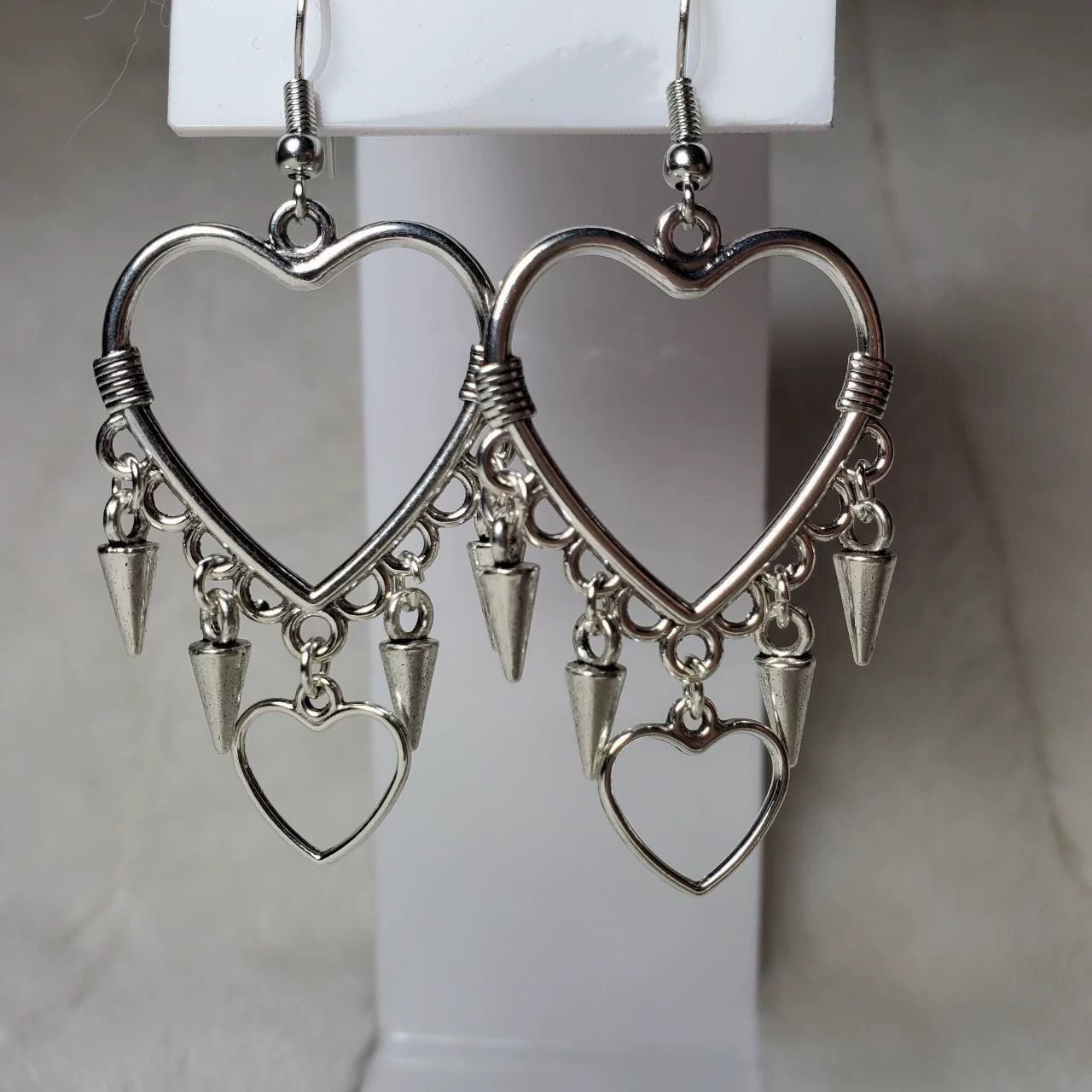 Orecchini Punk con Rivetti da  - Women'S Victorian Accessories recensione e prezzo