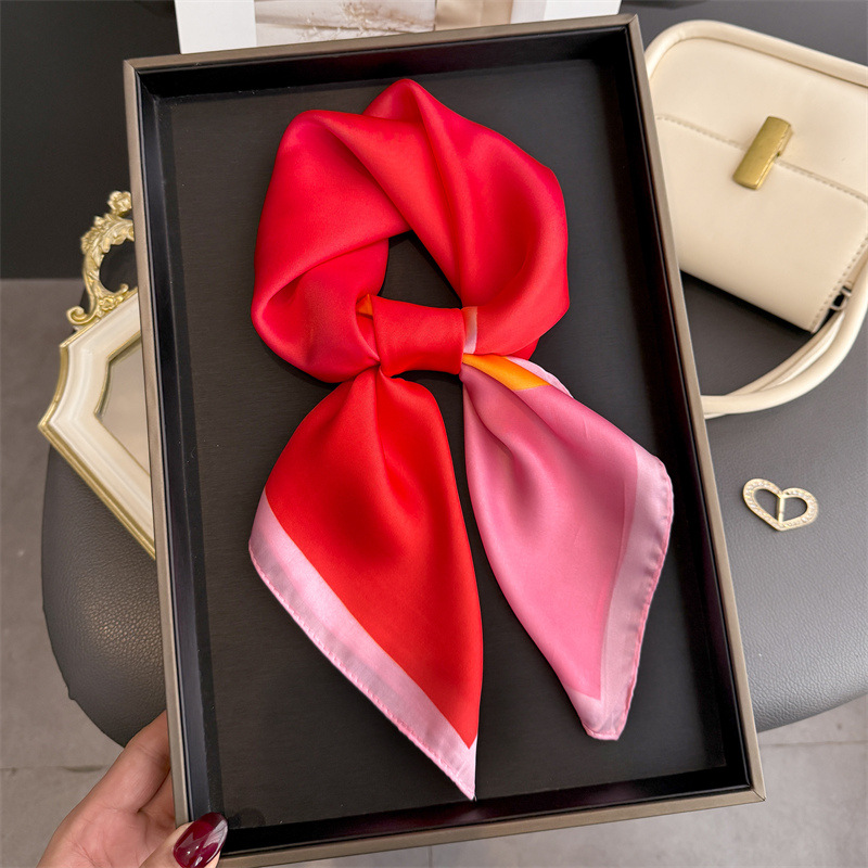 Foulard Quadrato in Raso di Se - Women'S Accessories For Neck recensione e prezzo