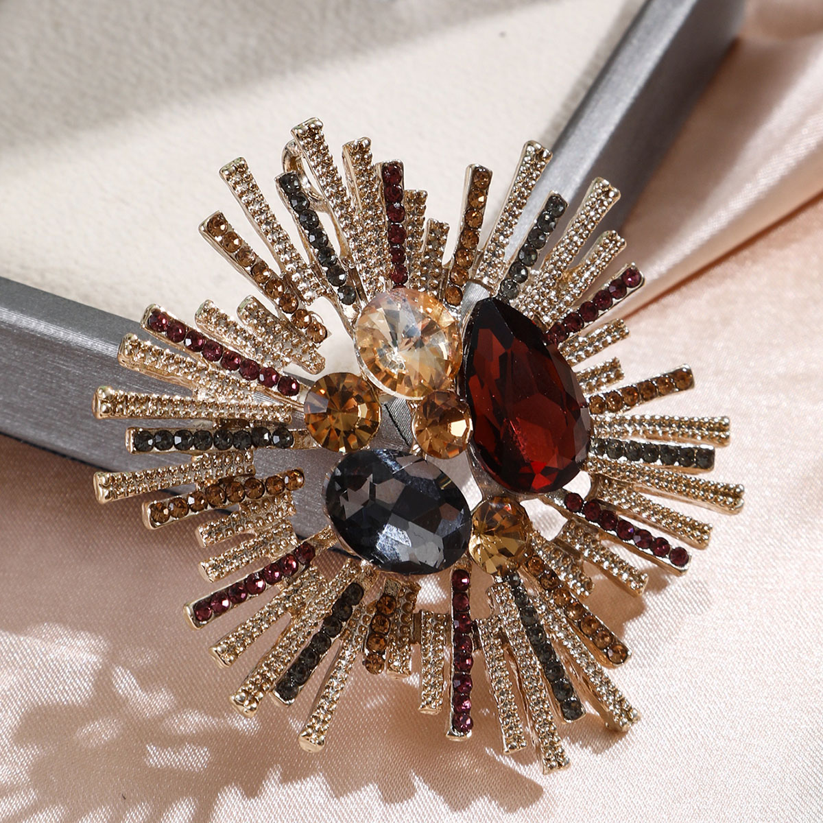 Spilla di lusso in cristallo d - Women'S Accessories Manufacturers recensione e prezzo