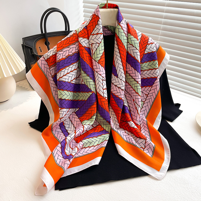 Nuovo Foulard in Raso Twill 90 - Women'S Accessories For Neck recensione e prezzo