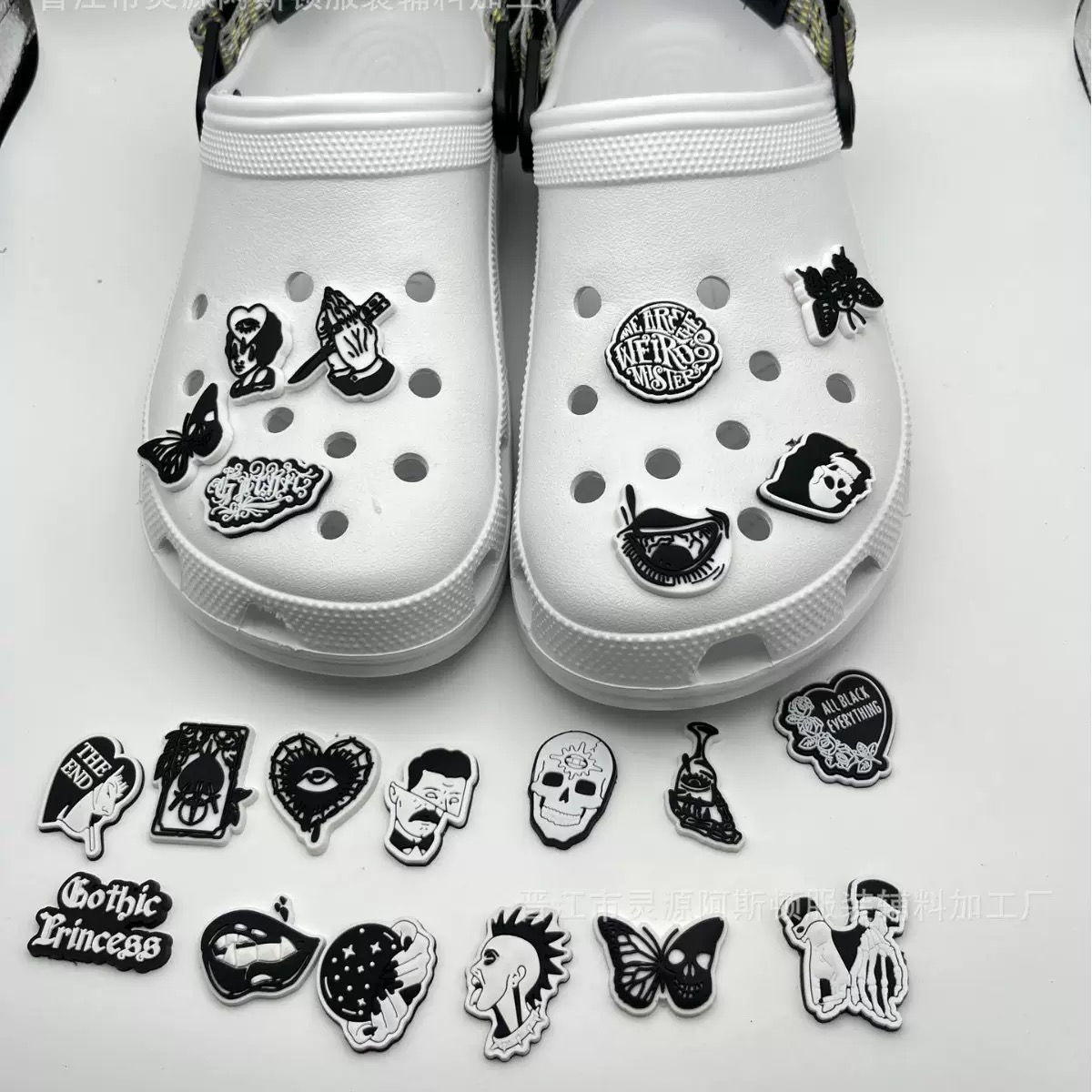 23 Pezzi Charm per Scarpe a Te - Women'S Accessories Crocs recensione e prezzo